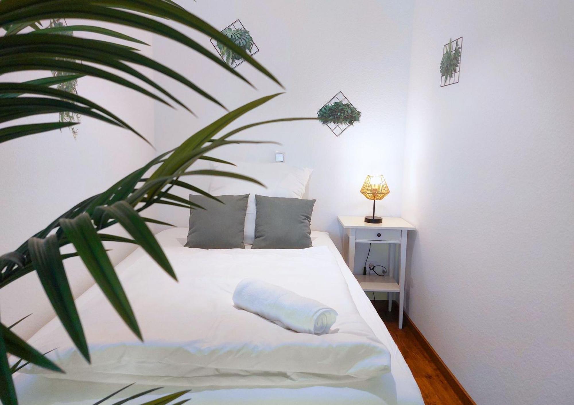 Rooftop Apartments - Modernes Studioapartment Fuer 3 Personen Langenau Exterior foto